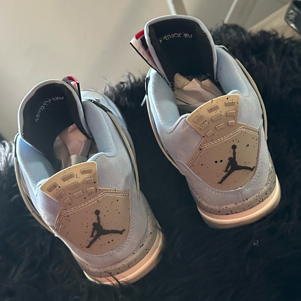 Baby blue Jordan 4’s - Picture 3 of 6